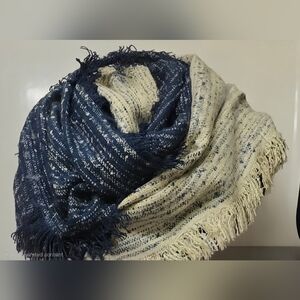 Nordstrom Navy and Cream Textured Infinity Scarf